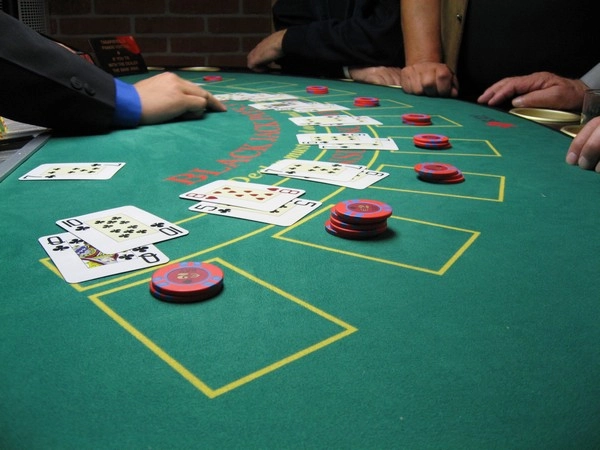 The Most Popular Online Casino Card Games Today